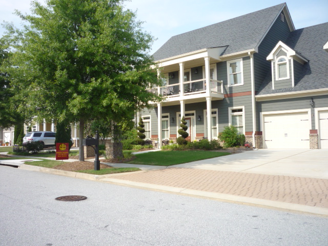 570 Warm Springs Court, Loganville, Georgia Homes & Land - Real Estate