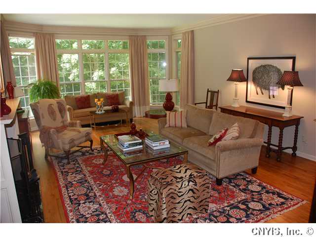 8426 Hobnail Rd, Manlius, NY 13104