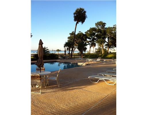 520 Beach Blvd, Biloxi, MS 39530