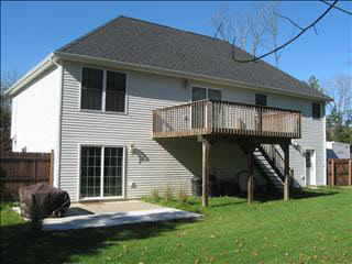 16 Bradley Dr, East Fishkill, NY 12533