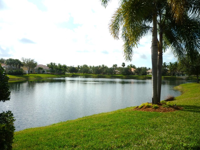 4850 Martinique Way, Naples, FL 34119