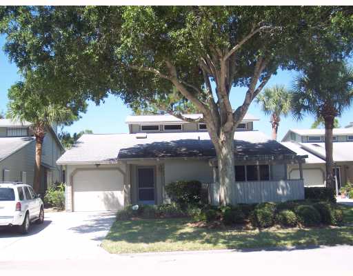 707 Ne Dahoon Terrace, Jensen Beach, Florida Homes & Land - Real Estate